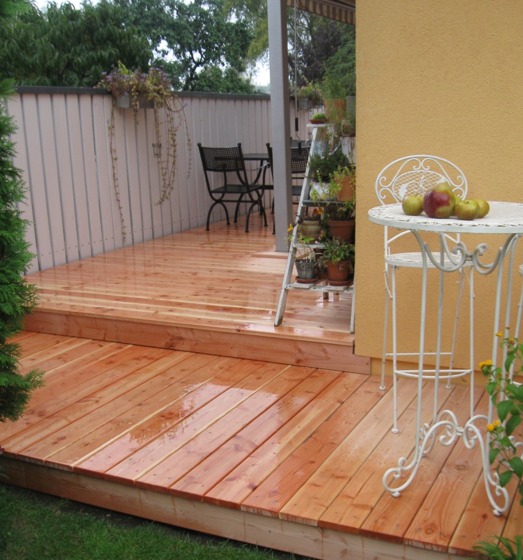 Terrassenplatten aus Holz