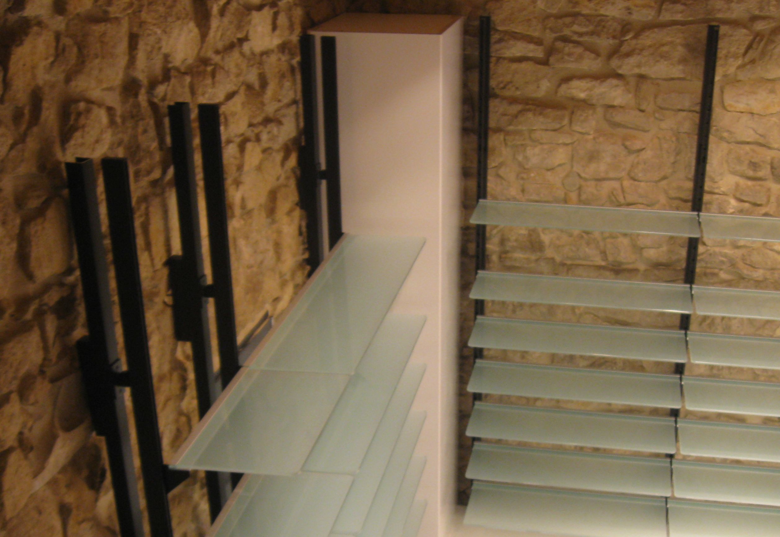 Regale für Boutique